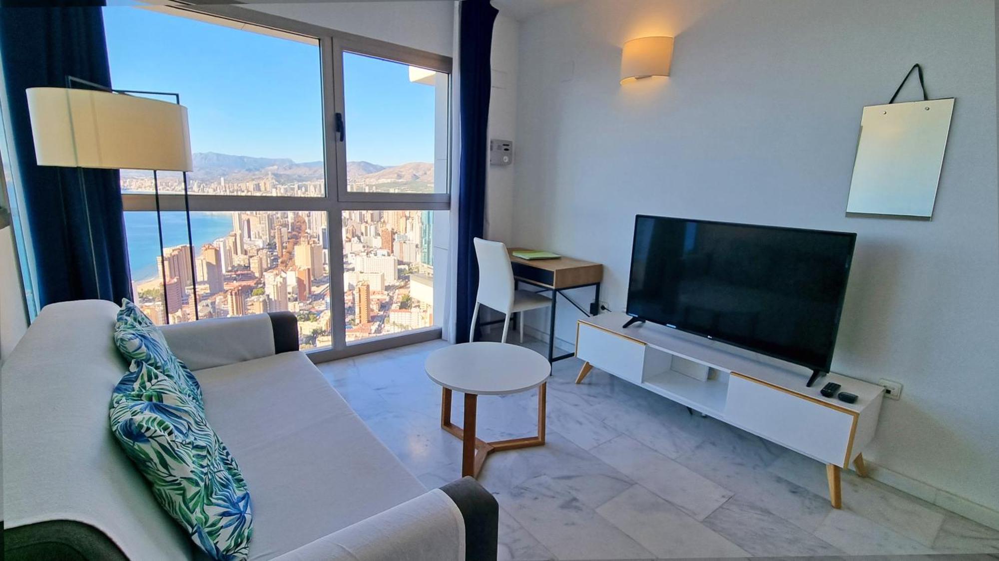 Highrise With Private Terrace & Sea Views - 34th Floor Appartement *